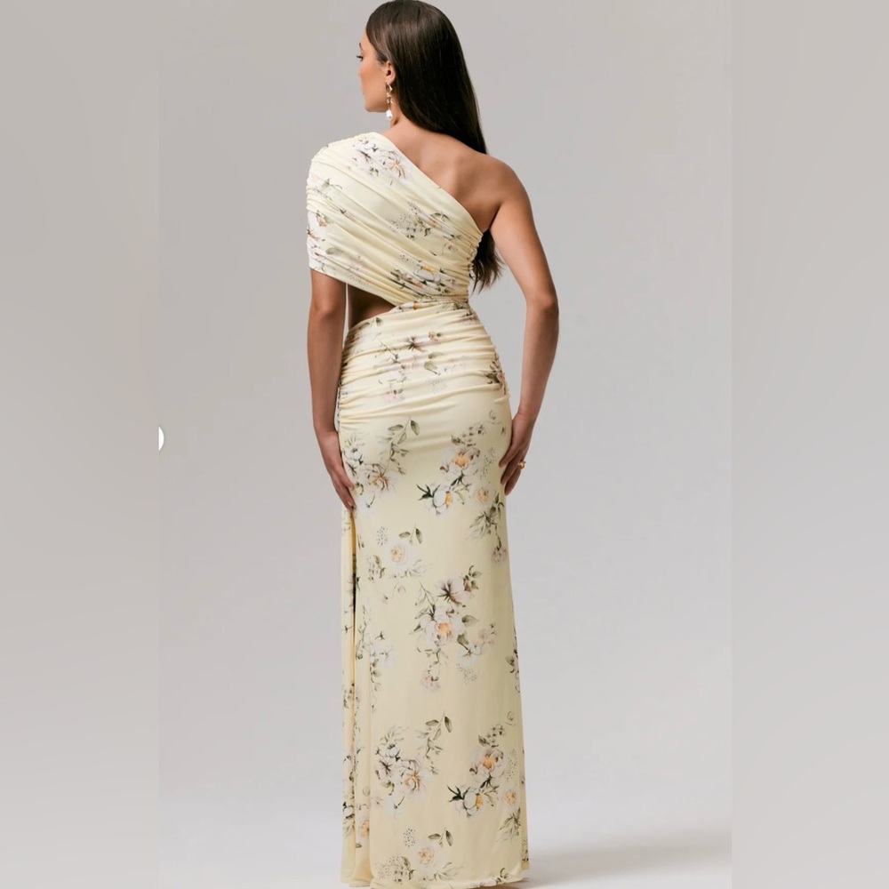 Club London OVERLOAD
Lemon Print Asymmetric Wrap Split Maxi Dress - Picture 2 of 3
